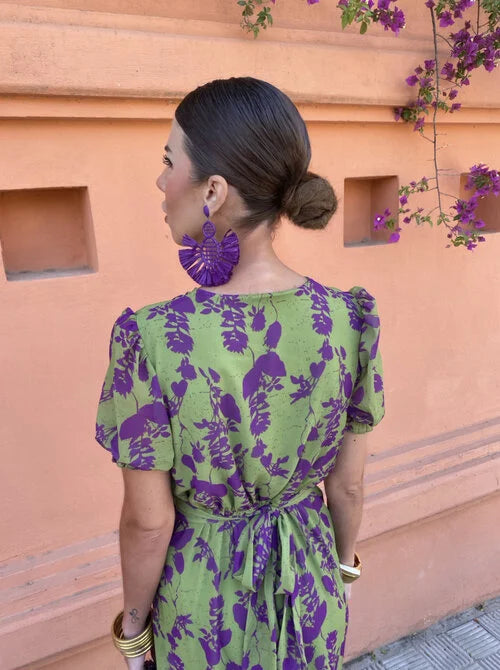 Loren - Vestido midi vibrante con mangas abullonadas